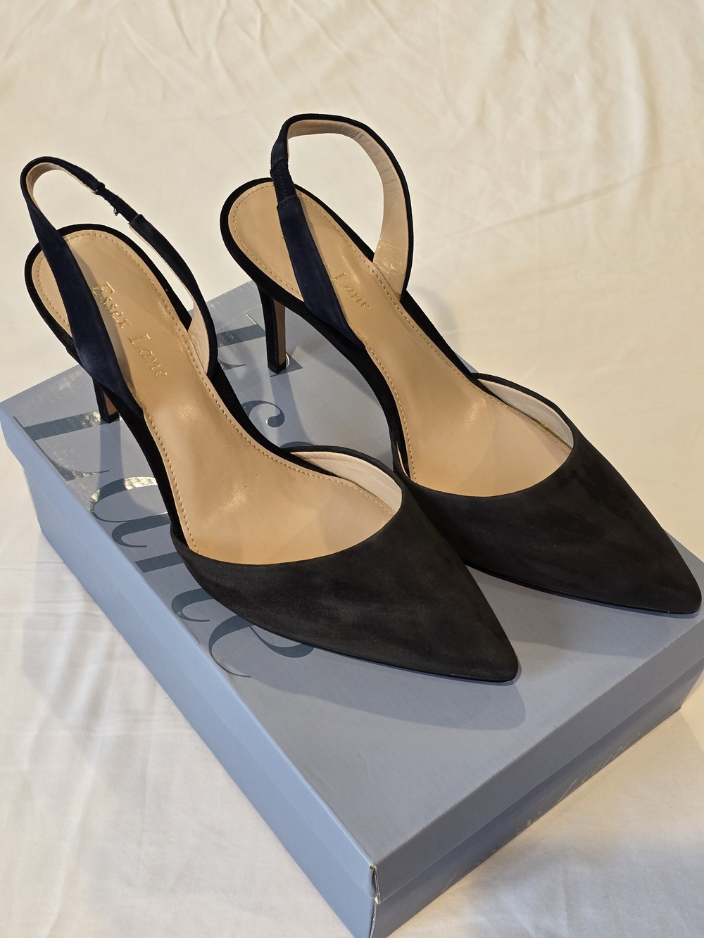 Essex Lane Blue/BlackPointed Slingback Pumps. Size 9.5
